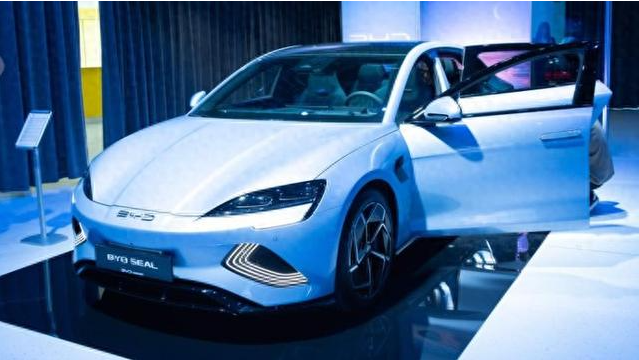 比亚迪超越特斯拉成全球纯电车销冠 中国汽车出口预计首登世界第一